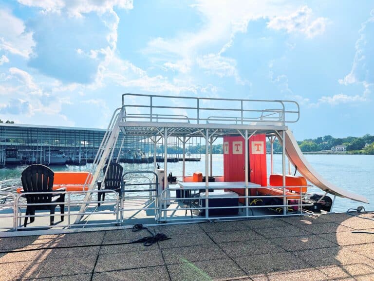 VOL Party Barge